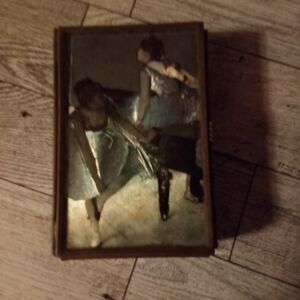 Vintage jewelry box